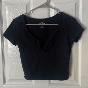 black hollister top